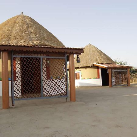 Rann Visamo Resort Bherandiāla Buitenkant foto