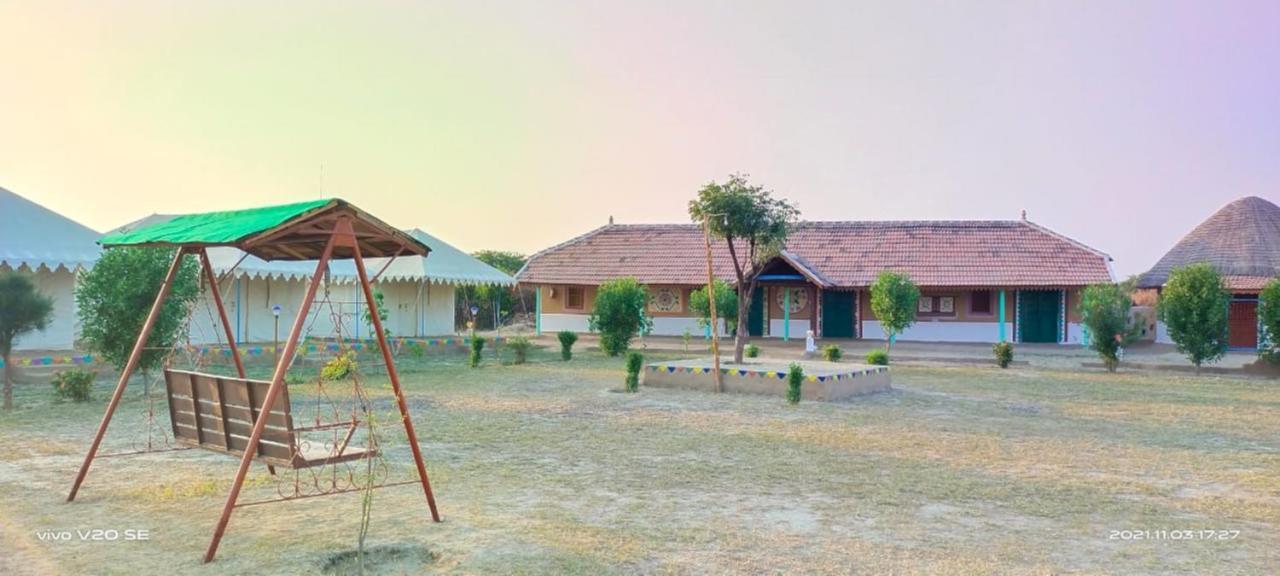Rann Visamo Resort Bherandiāla Buitenkant foto