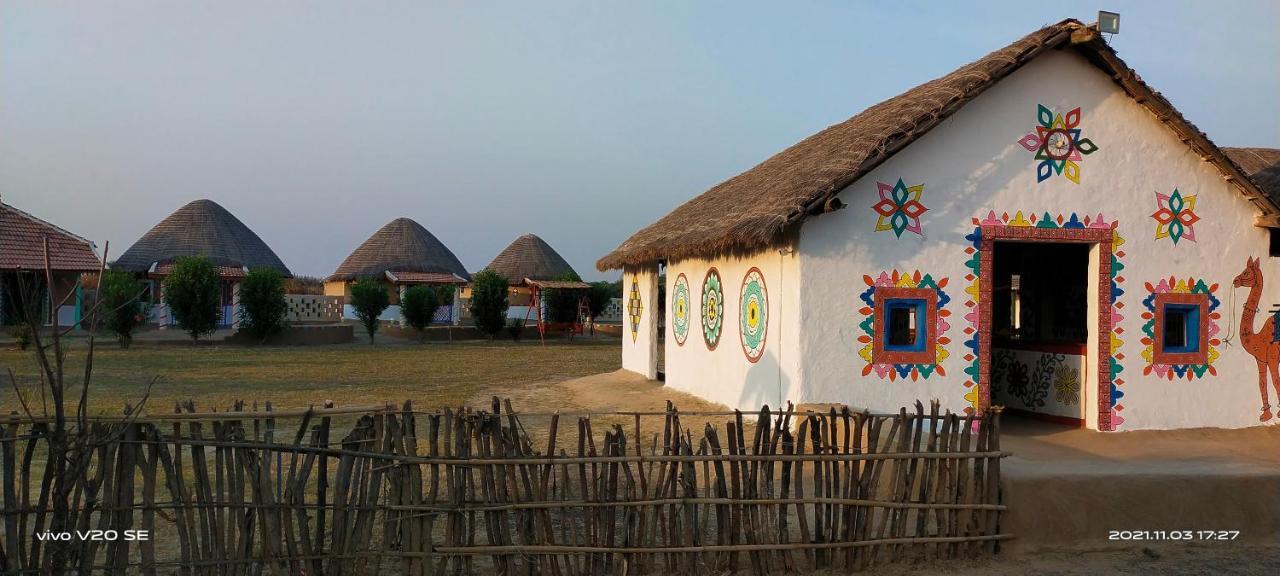 Rann Visamo Resort Bherandiāla Buitenkant foto